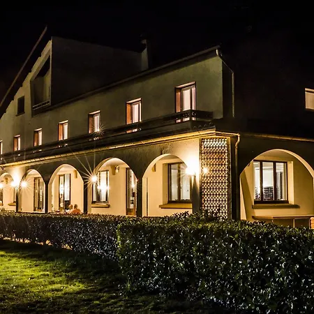 Logis Le Pont D'arcole 2* Riscle