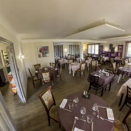 Отель Logis Le Pont D'arcole Riscle