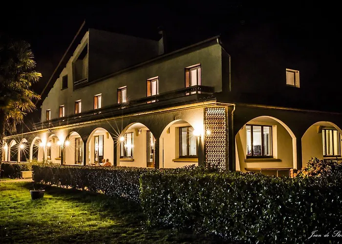 Logis Le Pont D'arcole 2* Riscle